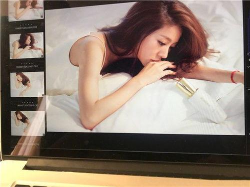 安以轩穿丝袜的图片