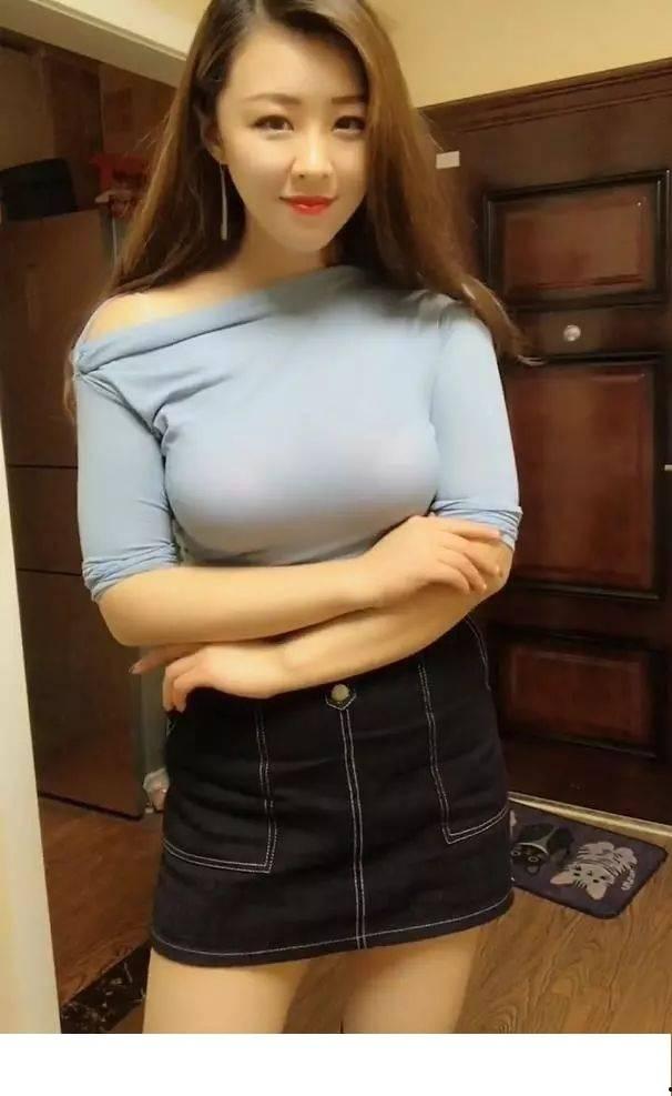 穿骚肉色丝袜诱惑视频,肉色诱惑下的视觉盛宴